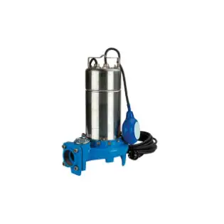 Submersible pump with shredder